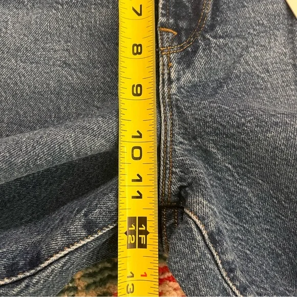 Good American Good Vintage Frayed Hem Jeans - Picture 7 of 13